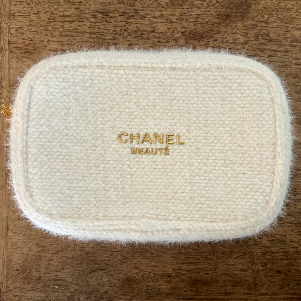 Chanel Beaute Winter White & Gold Tweed Cosmetics Pouch